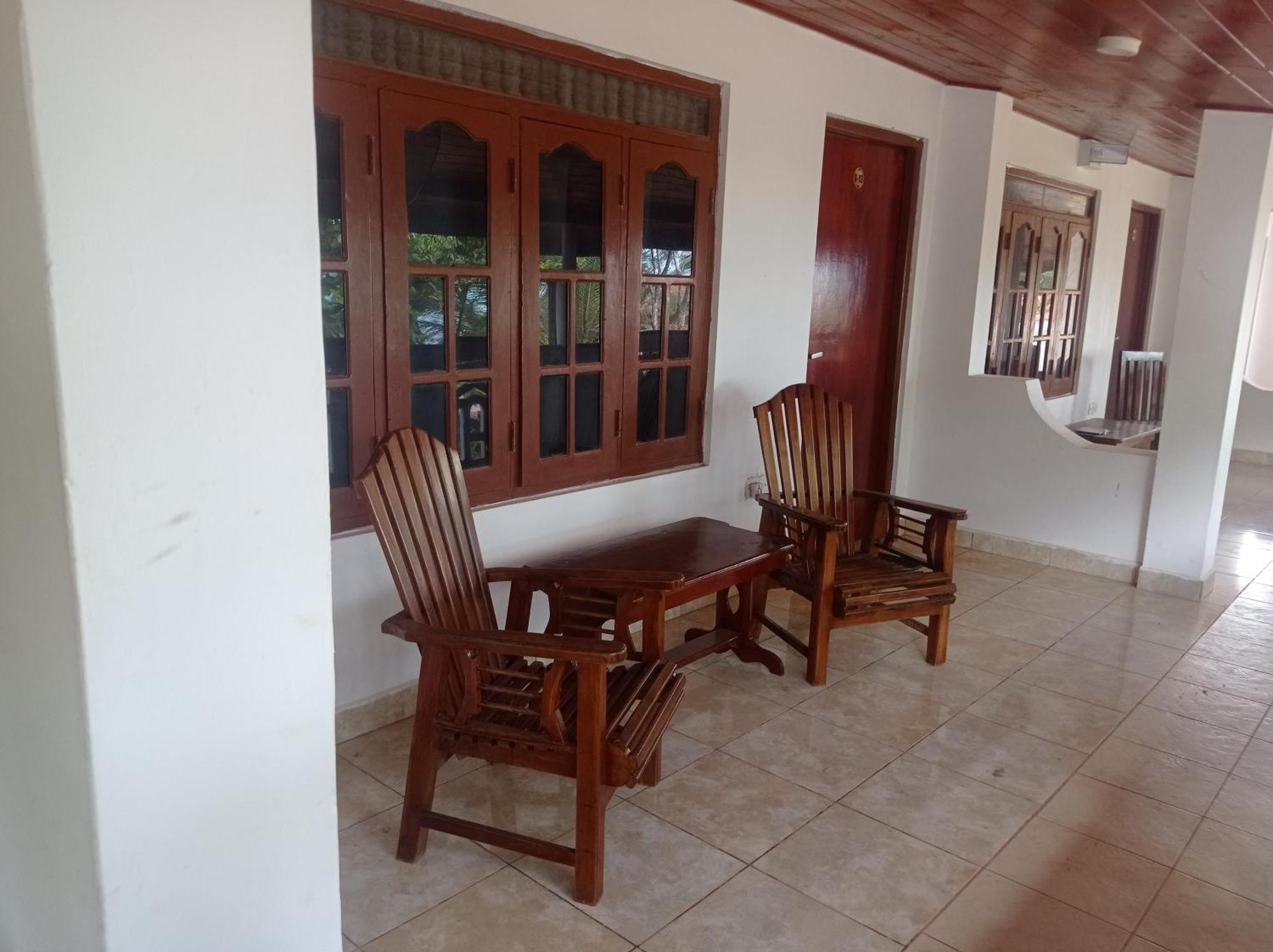 טרינקומאלה Silver Beach Hotel מראה חיצוני תמונה