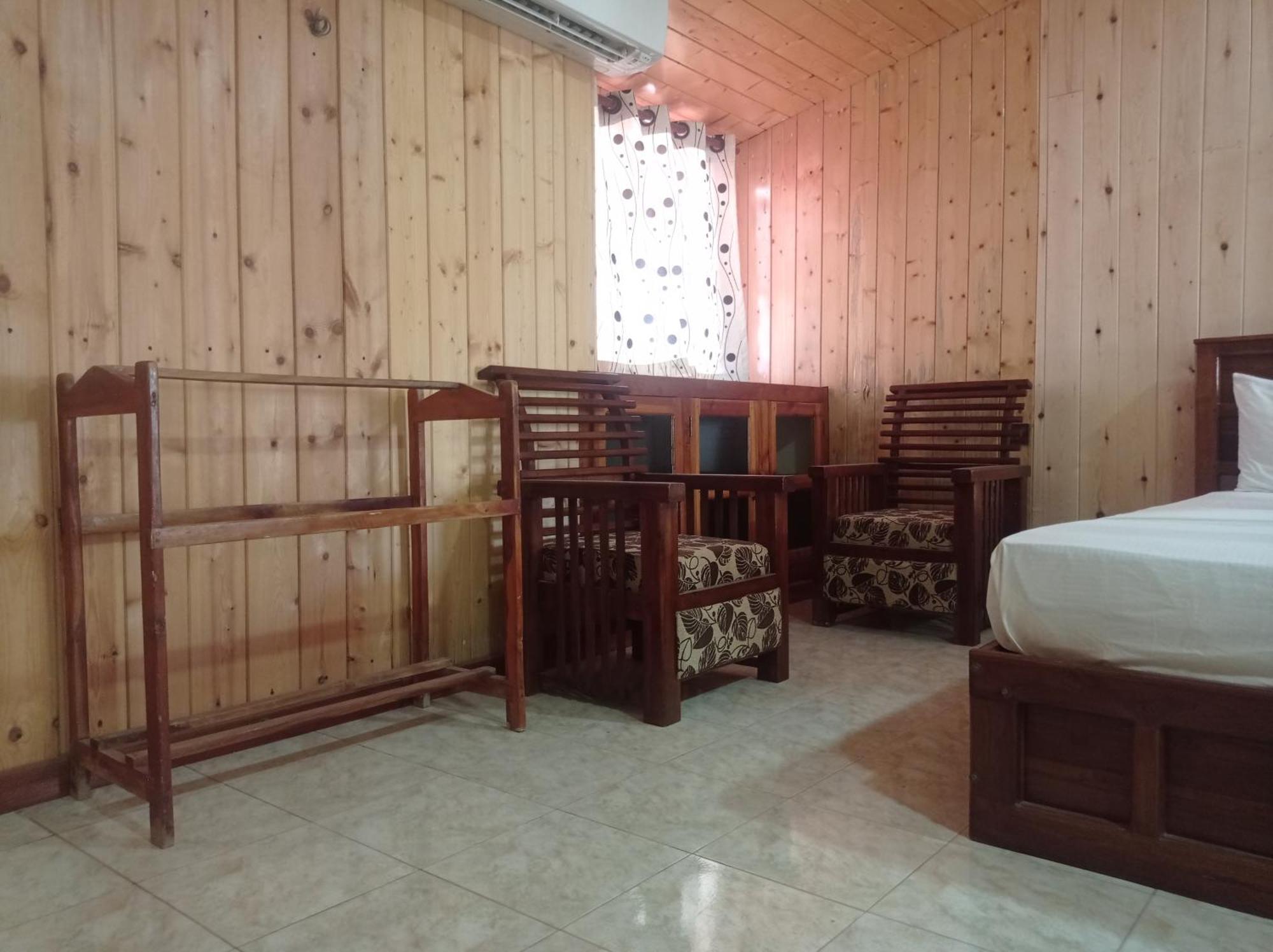 טרינקומאלה Silver Beach Hotel מראה חיצוני תמונה