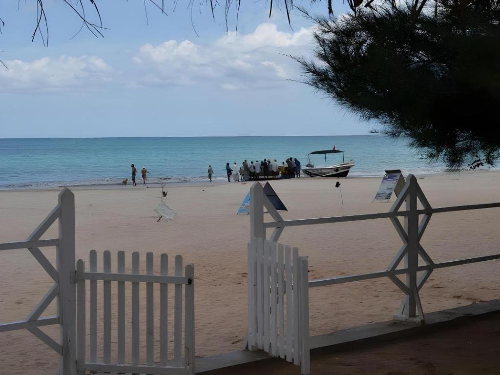 טרינקומאלה Silver Beach Hotel מראה חיצוני תמונה